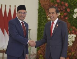 Presiden Indonesia Sambut Kedatangan PM Malaysia secara Kenegaraan