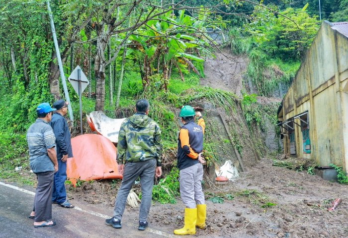 Sabang di Guyur Hujan Pj Wali Kota Turun