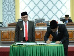 Wakil Ketua DPRK Pimpin Rapat Paripurna Penetapan Prolek Tahun 2023