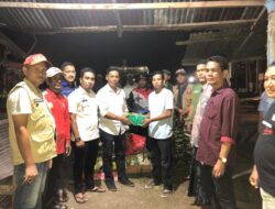 Bergerak Cepat, Dinsos Abes Antarkan Bantuan Untuk Korban Kebakaran di Lamtimpeung