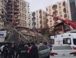 Gempa berkekuatan 7,8 SR Landa Turki