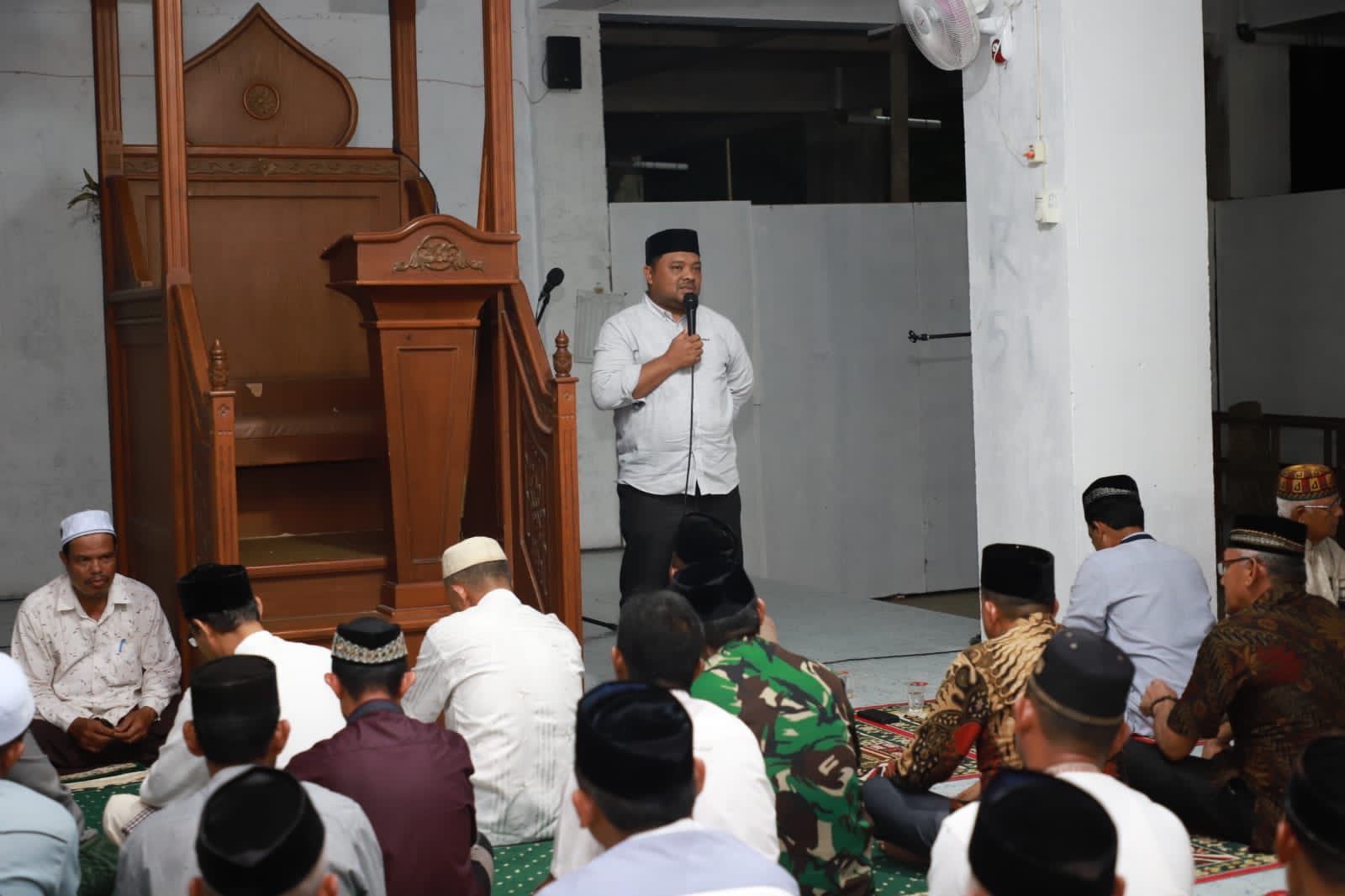 Pemkab dan Forkopimda Aceh Besar Buka Puasa Bersama Masyarakat Kuta Cot Glie