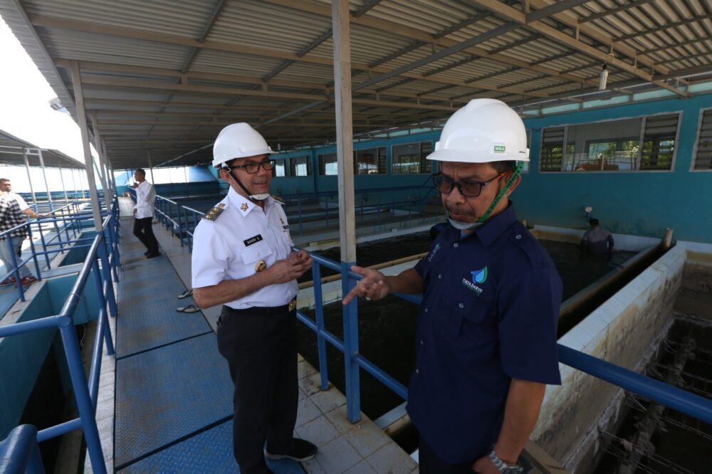 Hari Pertama Kerja, Pj Wali Kota Kunjungi RSUD Meuraxa dan Perumdam Tirta Daroy