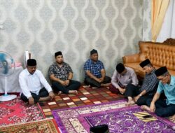 Pj Bupati dan Kepala OPD Aceh Besar Tahlil dan Doa di Rumah Almarhum Camat Lhoknga