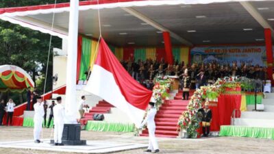 Pj Bupati Aceh Besar Irup Hardiknas dan HUT ke-39 Kota Jantho