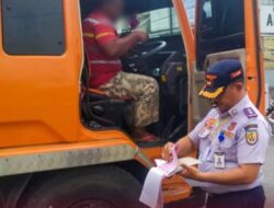 Rawat Aset Jalan, Dishub Tegur Truk yang Bongkar Muat di Banda Aceh