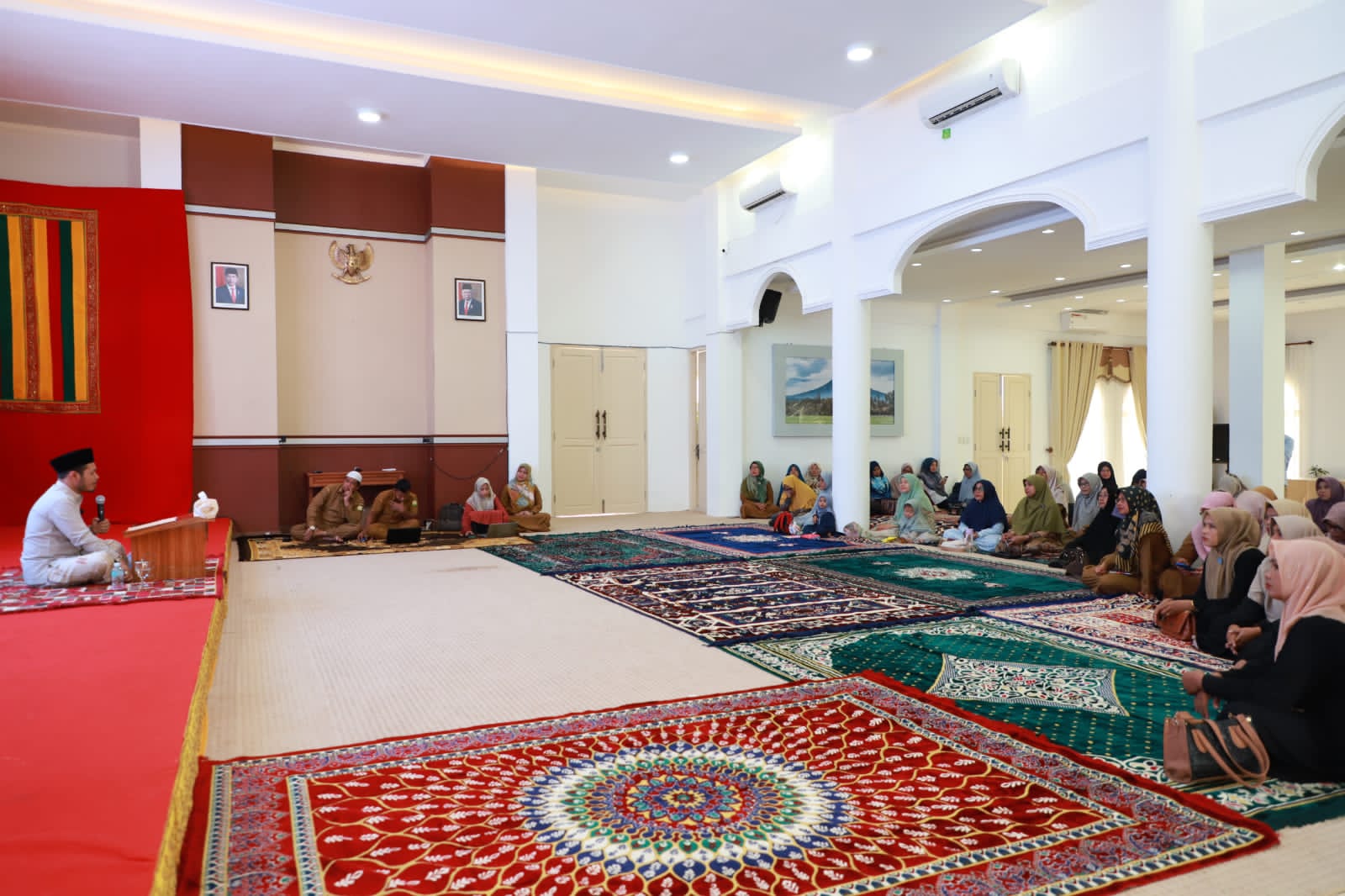 Pengajian Rutin di Meuligoe Aceh Besar, Usung Tema Hak dan Kewajiban Suami Istri dalam Membina Rumah Tangga yang Sakinah