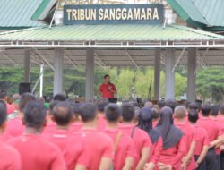Pangdam IM Olah Raga Bersama Prajurit di Lapangan Blang Padang