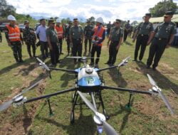 Pangdam IM Uji Drone Spraying Type EFT E16 20 Liter untuk tingkatkan Produktivitas Petani