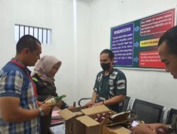 Berkas Perkara Lengkap, Polisi Serahkan Tersangka Penyedia Miras di Banda Aceh ke Jaksa