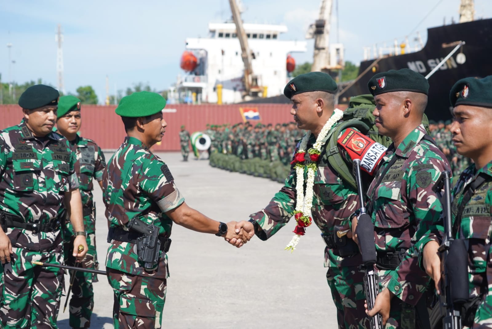 Prajurit Tanah Rencong, Satgas Yonif Raider Khusus 113/JS Kembali dari Tugas Operasi, disambut Pangdam IM dan Masyarakat Aceh.