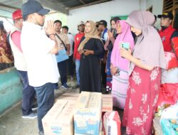 Dapat Bantuan Pemkab Aceh Besar, Korban Kebakaran Lamreung Darul Imarah Ucapkan Terima Kasih