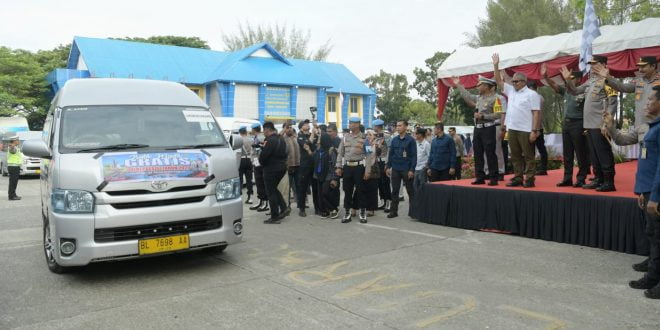 Sekda Hadiri Penglepasan Mudik Gratis Polda Aceh