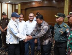 Wakili Pj Bupati, Sekda Aceh Besar Sambut Kedatangan Menteri Koperasi dan UKM RI di Bandara SIM