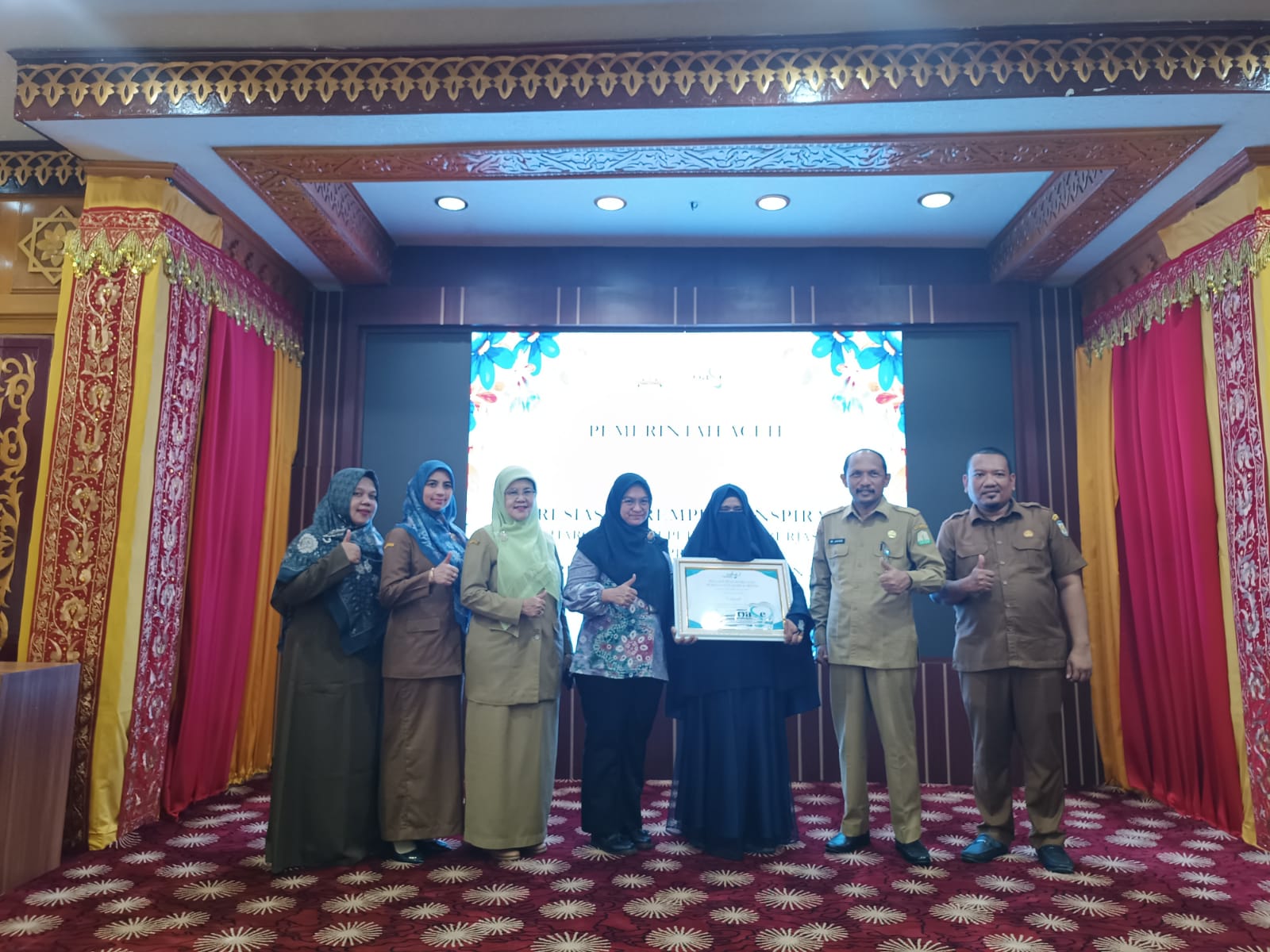 Salawati Asal Banda Aceh Raih Penghargaan Perempuan Inspiratif dari OASE KIM