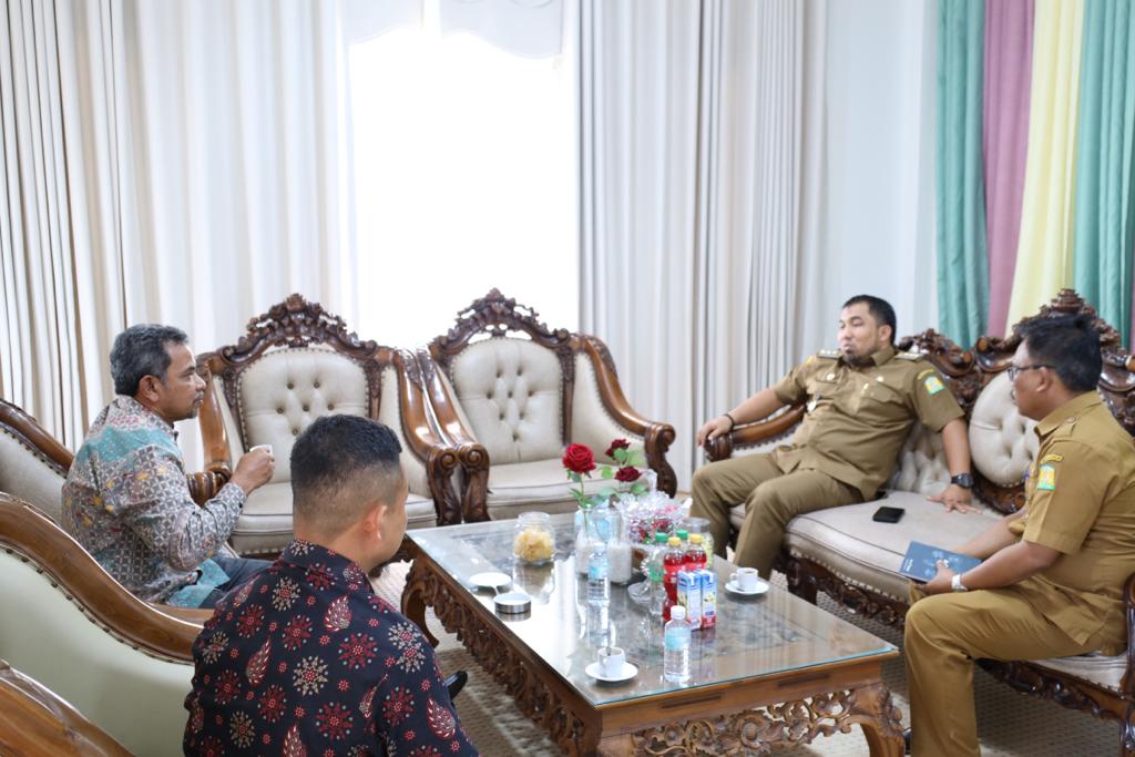 Pj Bupati Terima Silaturahmi Kepala Kantor Pertanahan Aceh Besar