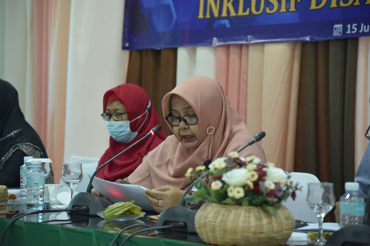 Kepala Bappeda Aceh Besar Isi Materi Workshop Lintas Sektoral Untuk Pembangunan Inklusif Disabilitas