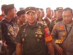 Kasdam IM mewakili Pangdam IM mendampingi Presiden RI Ir. H. Joko Widodo dalam rangka acara Kick Off Pelaksanaan Rekomendasi Penyelesaian Non Yudisial Pelanggaran Hak Asasi Manusia yang Berat di Kabupaten Pidie, Prov. Aceh.