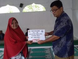 Gampong Peunyeurat Salurkan BLT DD Kepada KPM