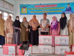 Kaum Perempuan Tiga Kecamatan di Aceh Besar Dilatih Menjahit