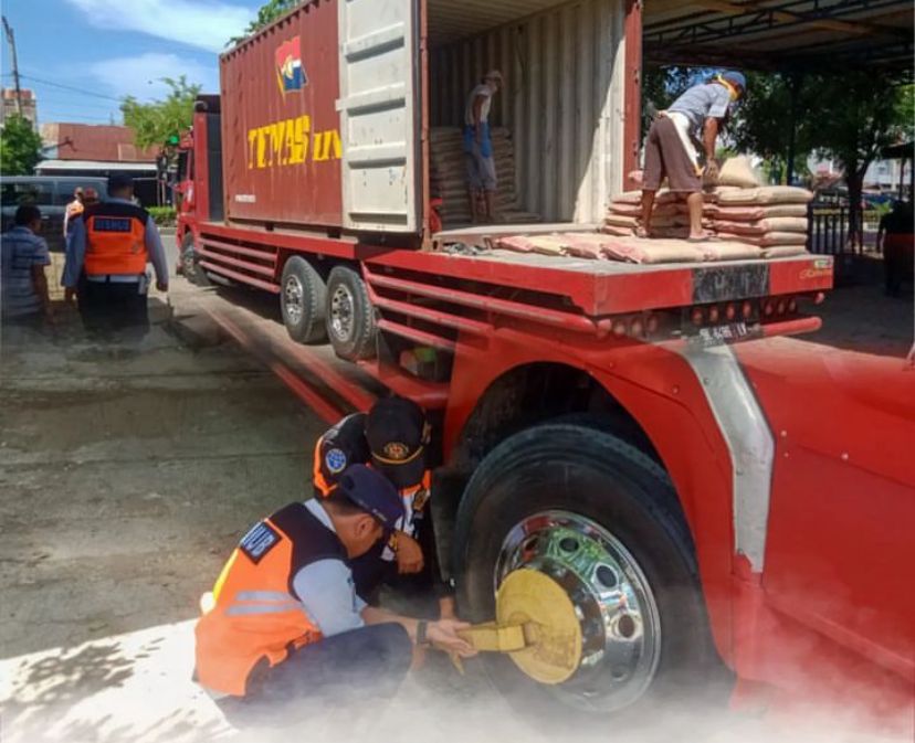 Dishub Minta Pengusaha Tidak Gunakan Truk untuk Pendistribusian Barang ke Kota