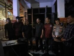 Tinjau Kantor Keuchik Kampung Baru yang Terbakar, Amiruddin Minta Pelayanan Publik Tetap Berjalan