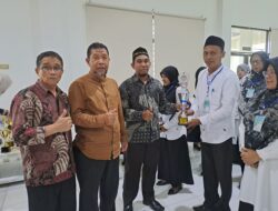 Disdikbud Aceh Besar Berikan Apresiasi dan Penghargaan untuk Guru Berprestasi