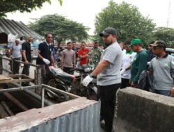 Pj Bupati Aceh Besar Kembali Pimpimn Aksi 1 Jam Pungut Sampah di Pasar Induk Lambaro