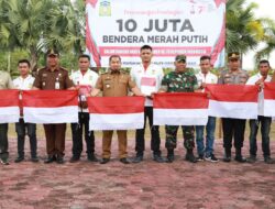 Pj Bupati Aceh Besar dan Forkopimda Launching Pencanangan 10 Juta Bendera Merah Putih