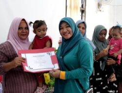 Pj Ketua TP PKK Aceh Besar Hadiri Pemberian Apresiasi untuk Anak di Puskesmas Darul Kamal
