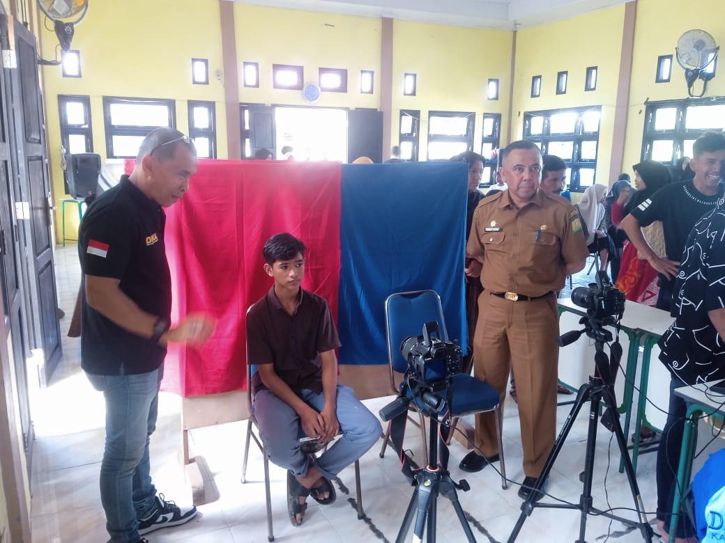 Disdukcapil Aceh Besar dan DRKA Jemput Bola Pelayanan Adminduk ke Lhoong