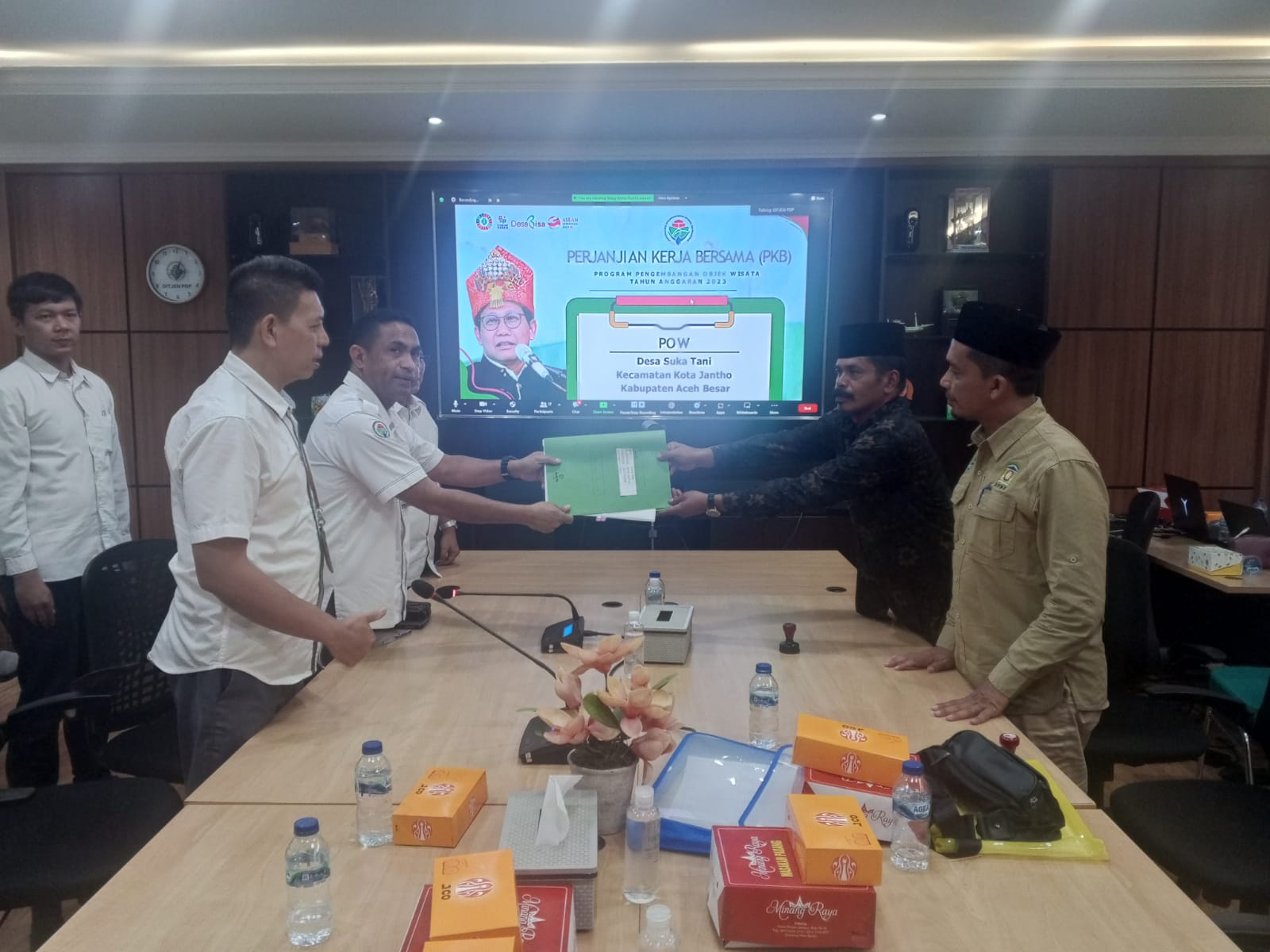 Anggota DPR RI Irmawan Gandeng Kemendes Kembangkan Desa Wisata Jalin Jantho Aceh Besar