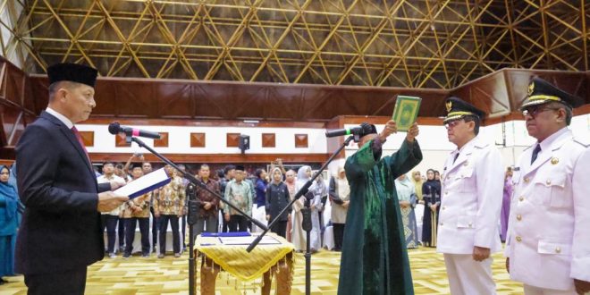 Lantik Dua Pj Kepala Daerah, Ini Pesan Penjabat Gubernur Aceh