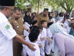 Pj Bupati dan Bunda PAUD Aceh Besar Dampingi Bunda PAUD Aceh Pantau Hari Pertama Masuk Sekolah