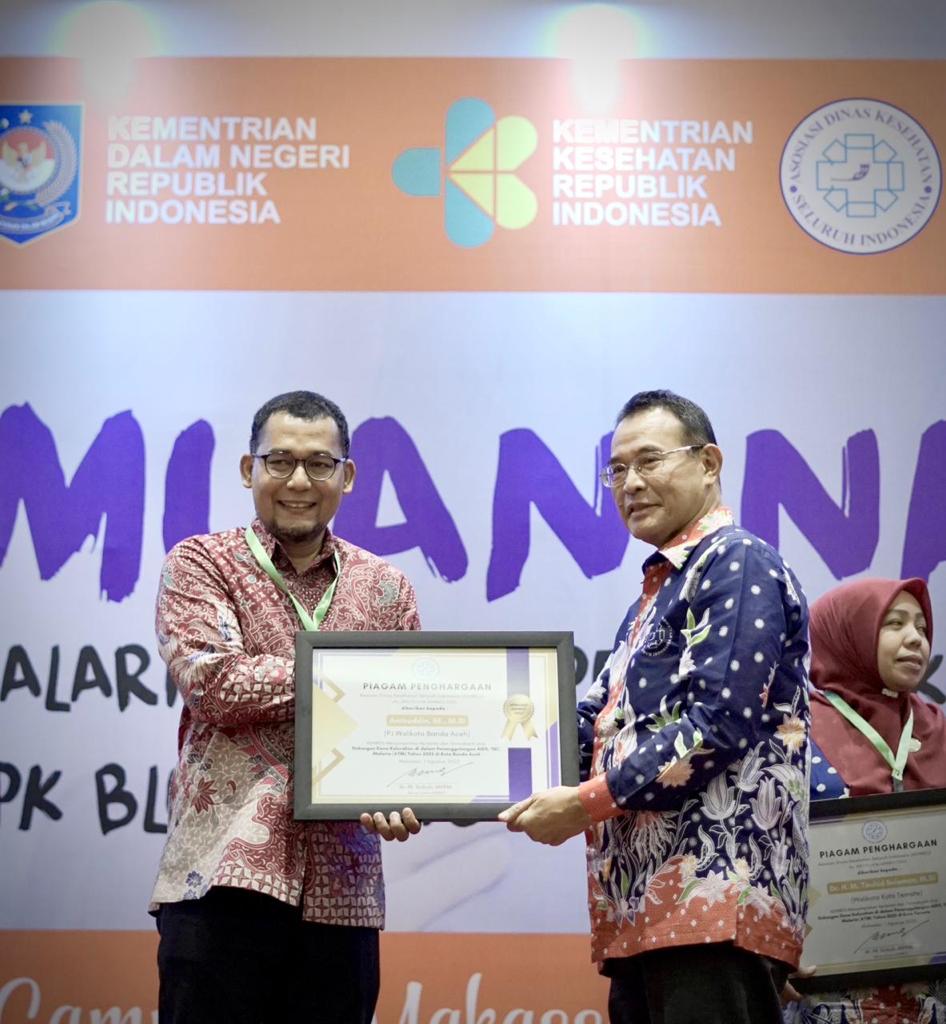 Pj Wali Kota Amiruddin Terima Penghargaan Adinkes 2023