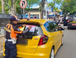 Dishub Banda Aceh Lakukan Pengawasan Kendaraan yang Parkir Sembarangan