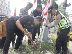 Dukung 10 Juta Bendera, Forkopimcam Darul Imarah Pasang 500 Bendera Merah Putih