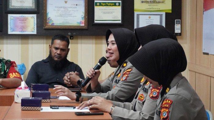 Curhat Bersama Polwan Ke-75, Ibu-ibu di Lamteumen dan Punge Keluhkan Pencurian Sepmor & Kotak Amal