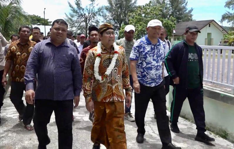 Wakili Pj Bupati, Sekda Aceh Besar Dampingi Mendes Kunker ke Pulo Aceh