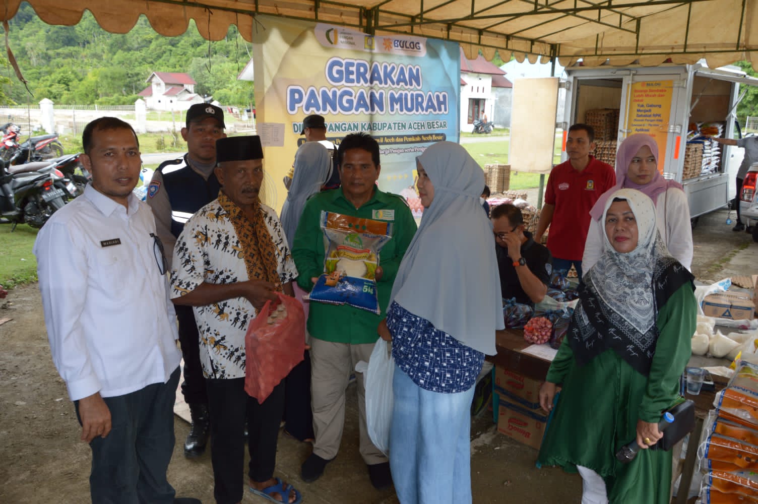 Pemkab Aceh Besar Gelar Pasar Murah untuk Warga Pulo Aceh