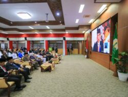 Amiruddin Ikuti Upacara Penurunan Bendera di Istana Negara Secara Daring
