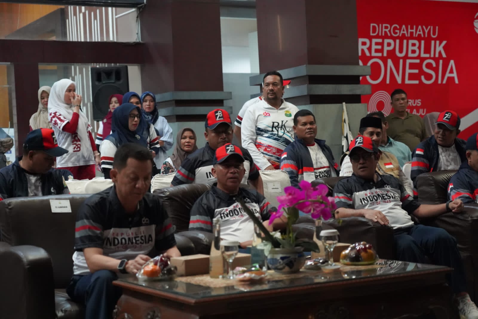 Kasdam IM menghadiri pelepasan peserta Tri Lomba Juang Gerak Jalan 45 km.