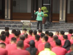 Pangdam IM melakukan Olah Raga Bersama dengan Prajurit dan PNS di Makodam IM