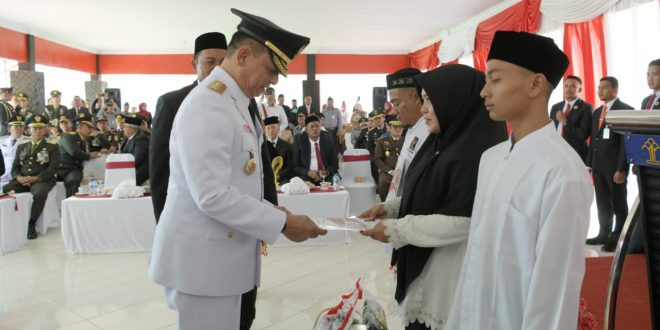 78 Tahun Indonesia Merdeka, Penjabat Gubernur Aceh Serahkan SK Remisi bagi Tahanan