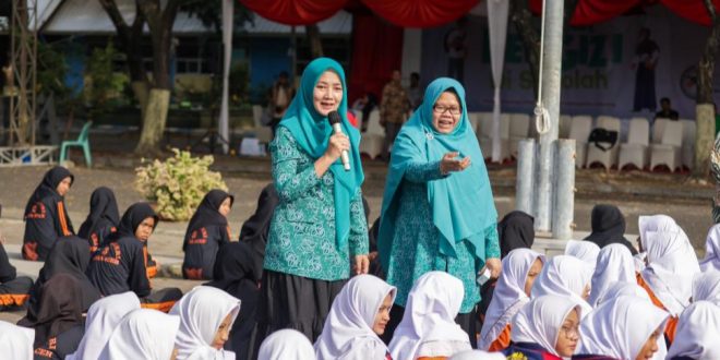 Dipandu Pj. Ketua PKK Aceh, Ratusan Siswi SMA/SMK se-Kota Banda Aceh Serentak Minum Tablet Tambah Darah
