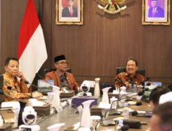 Penjabat Gubernur Aceh dan Anggota DPR RI TA Khalid Bertemu Menteri KKP RI