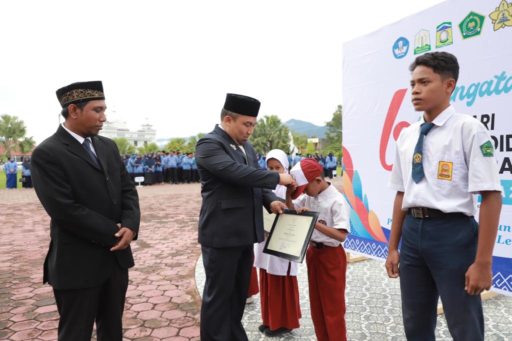 Pj Bupati Inspektur Upacara Hardikda ke-64