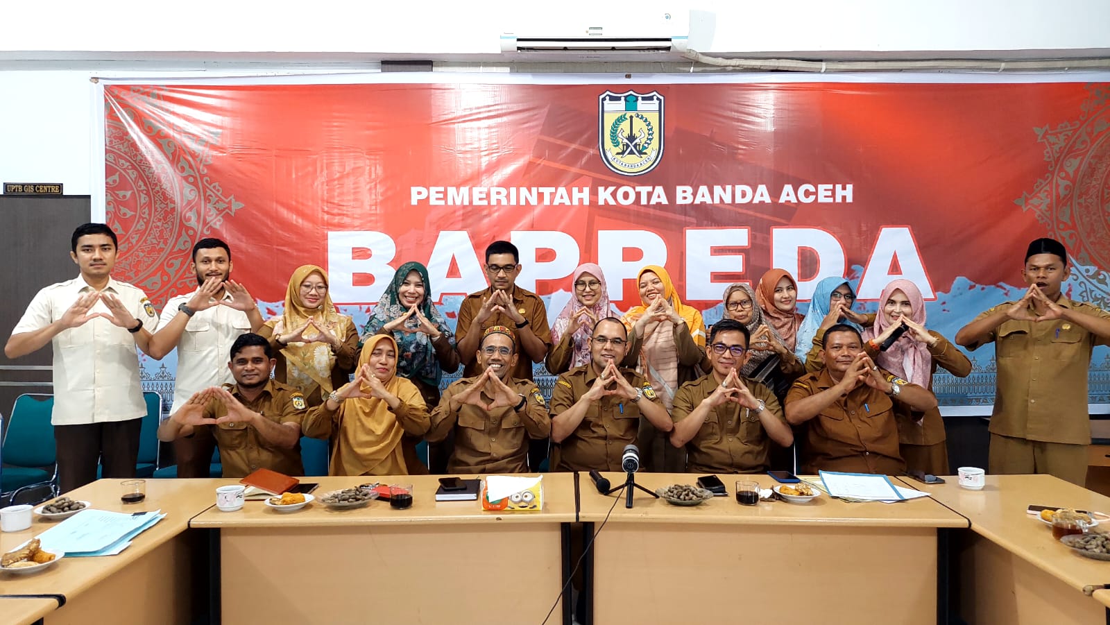 Selamatkan Arsip, Dispersip Terima Arsip Statis dari Bappeda