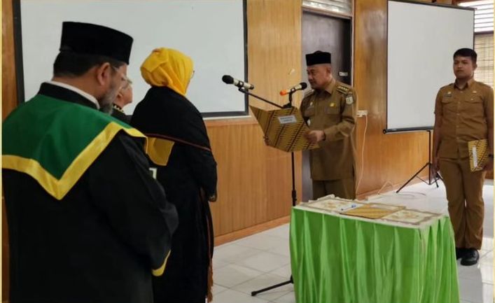 Camat Syiah Kuala Lantik Anggota TPG Pergantian Antar Waktu