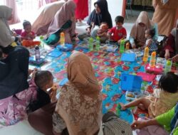Camat Banda Raya bersama Ketua TP-PKK Tinjau RGG Peunyeurat
